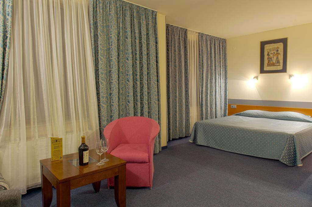 Hotel Luxor Melnik  Bagian luar foto